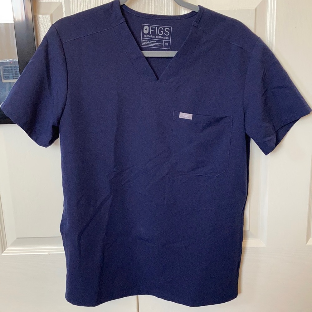 Figs 3 pocket Scrub Top